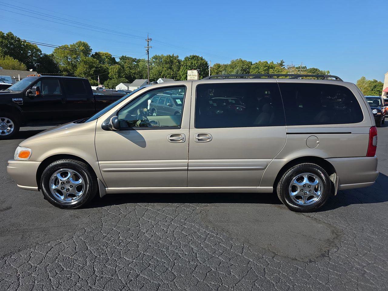 Used 2003 Oldsmobile Silhouette GLS image 19