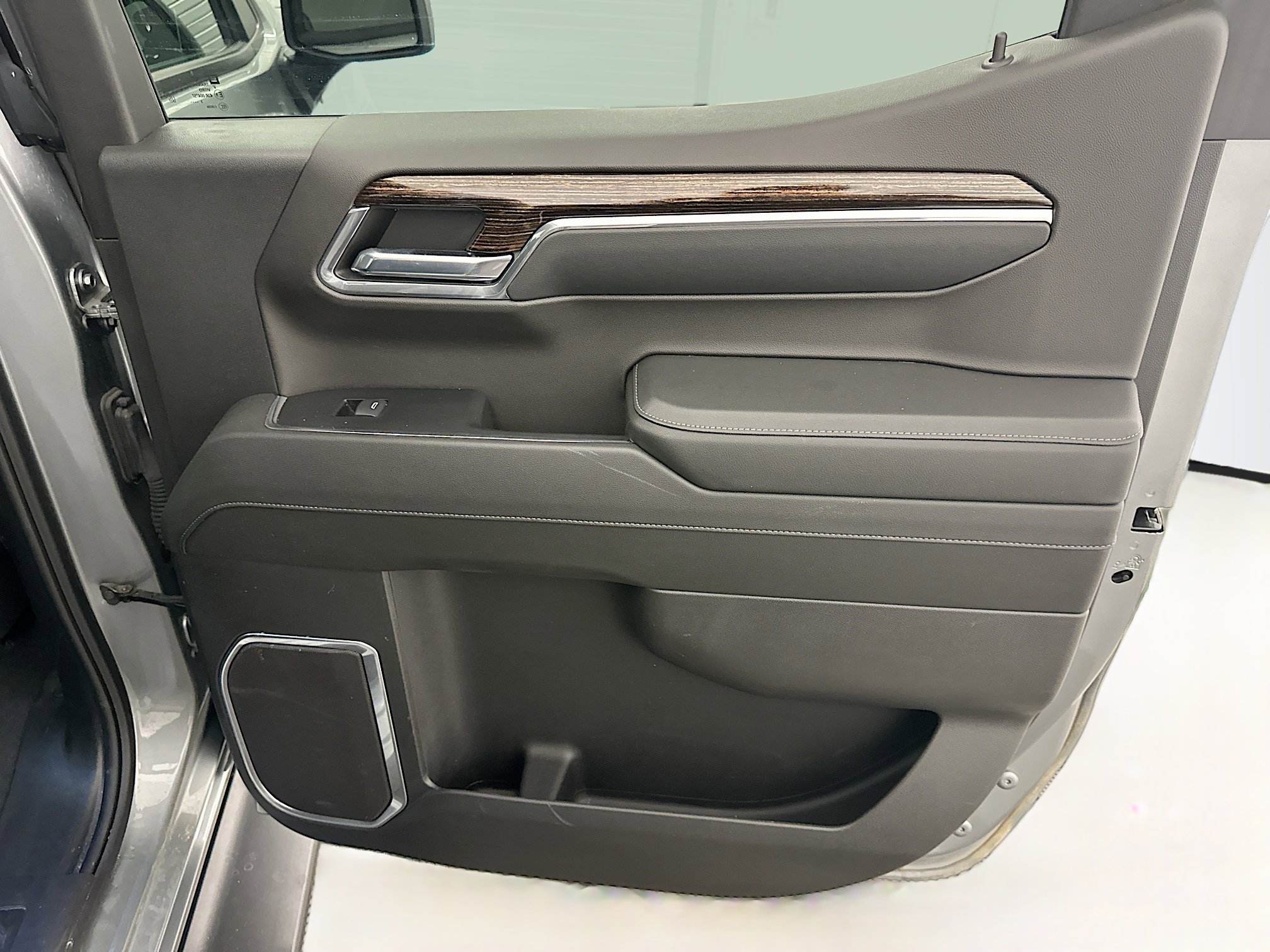 Used 2024 GMC Sierra 1500 Elevation image 30