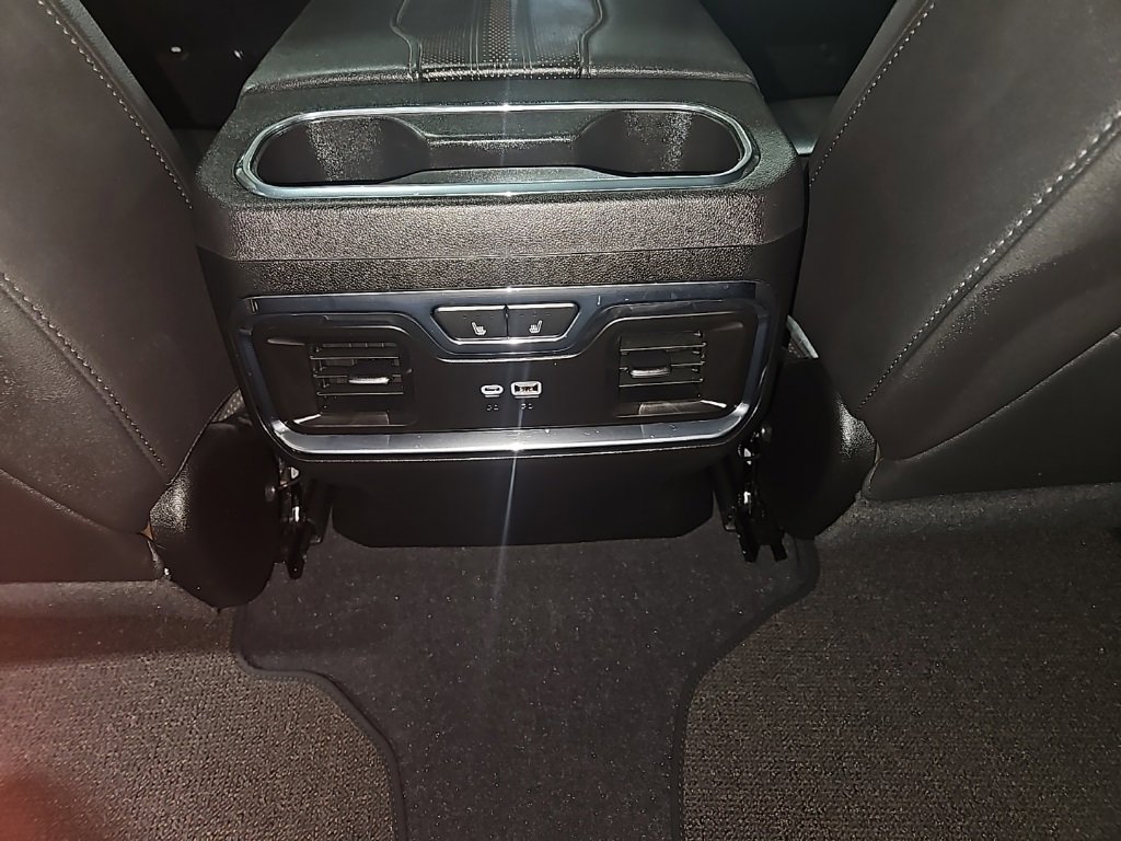 Used 2024 Chevrolet Silverado 1500 High Country w/ High Country Premium Package image 26