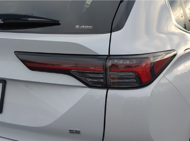 New 2026 Mitsubishi Outlander SE FWD image 11