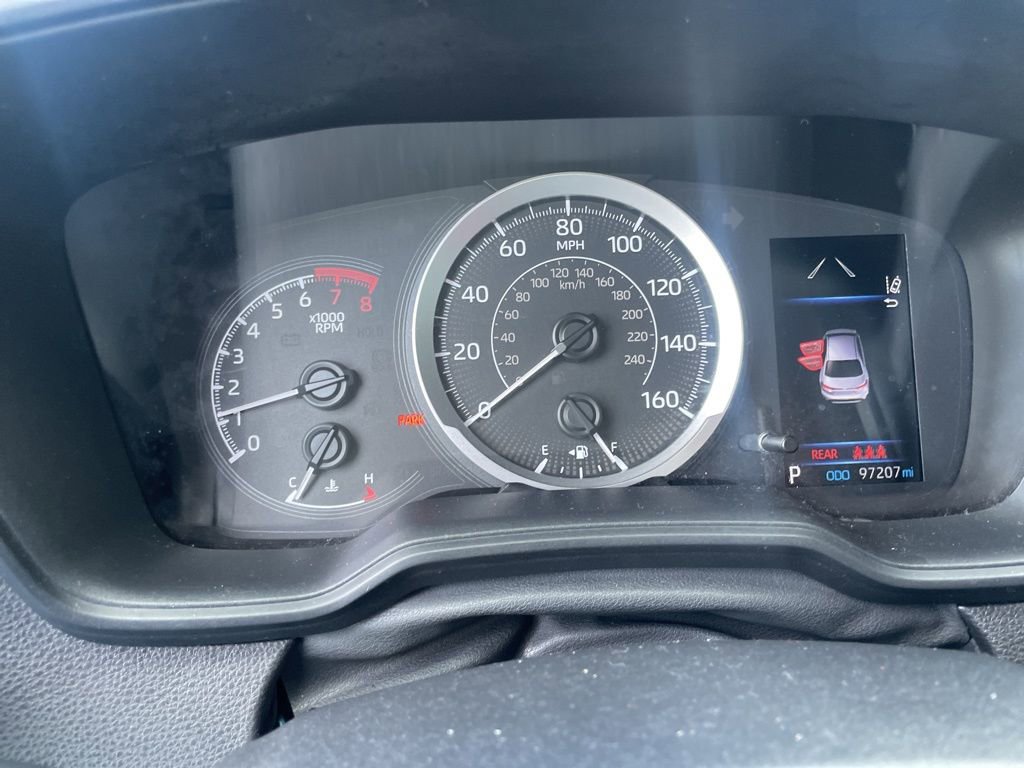 Used 2021 Toyota Corolla LE image 5