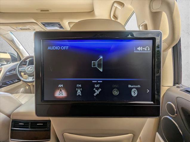 Used 2016 Lexus LX 570 4WD w/ Luxury Package image 26
