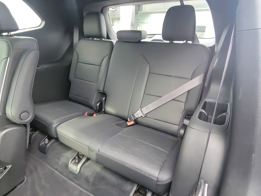 Used 2025 Buick Enclave Sport Touring image 7