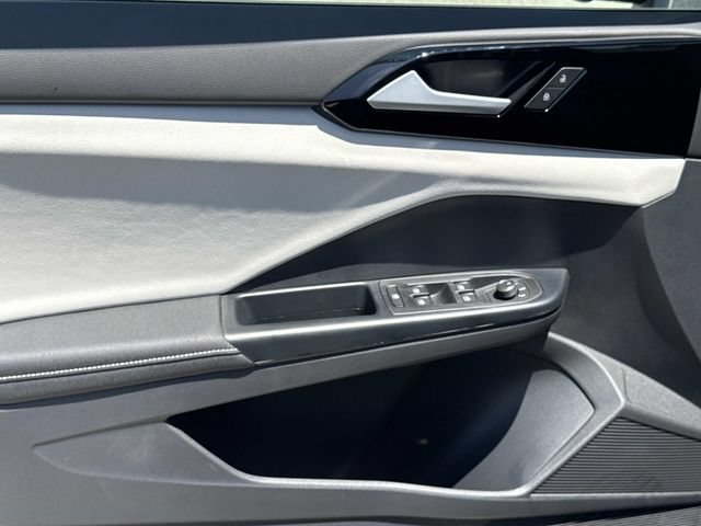 New 2026 Volkswagen Taos S FWD image 19
