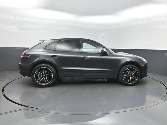 Used 2020 Porsche Macan AWD/4WD image 31