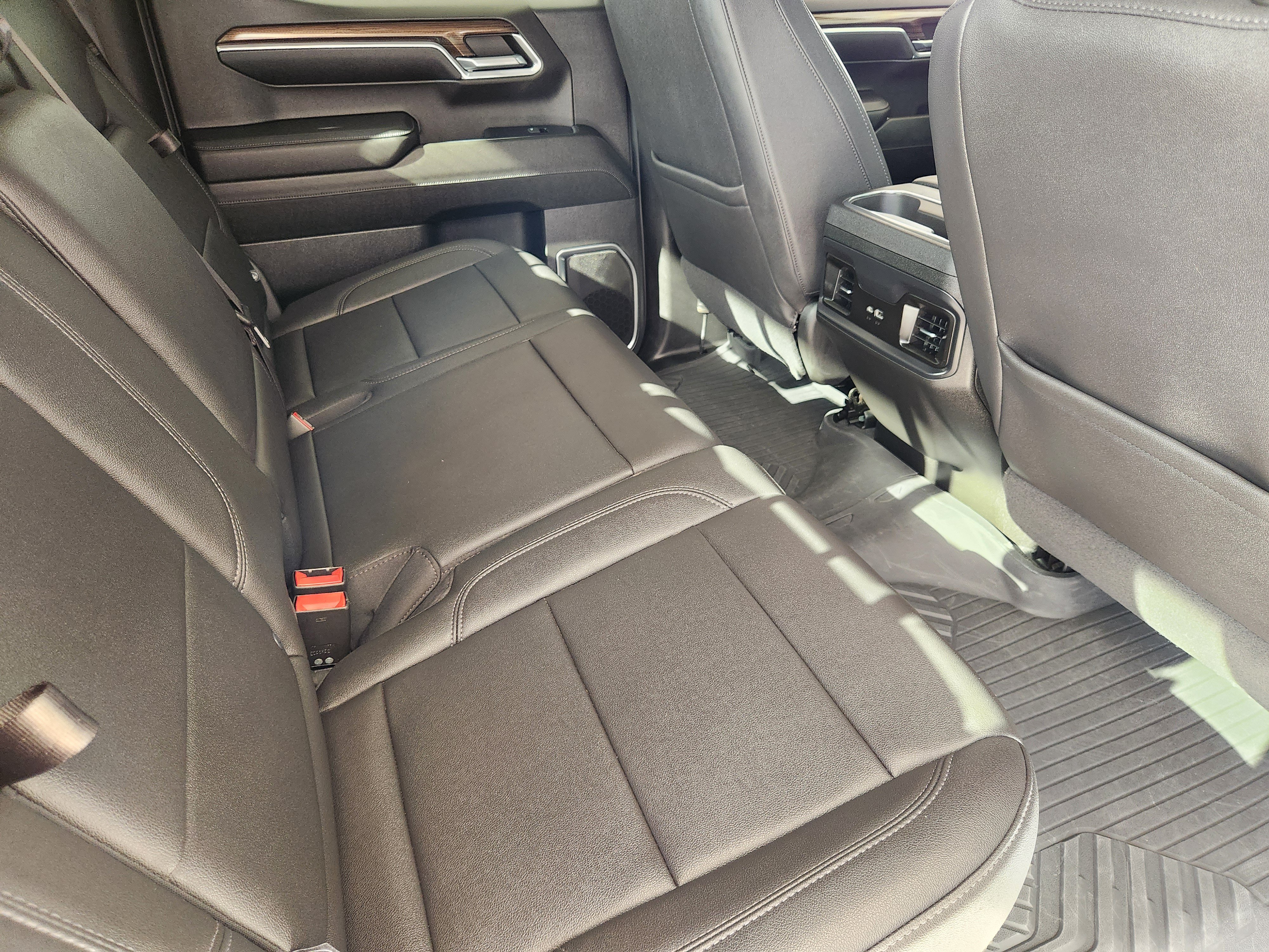 Used 2023 Chevrolet Silverado 1500 RST AWD/4WD image 34