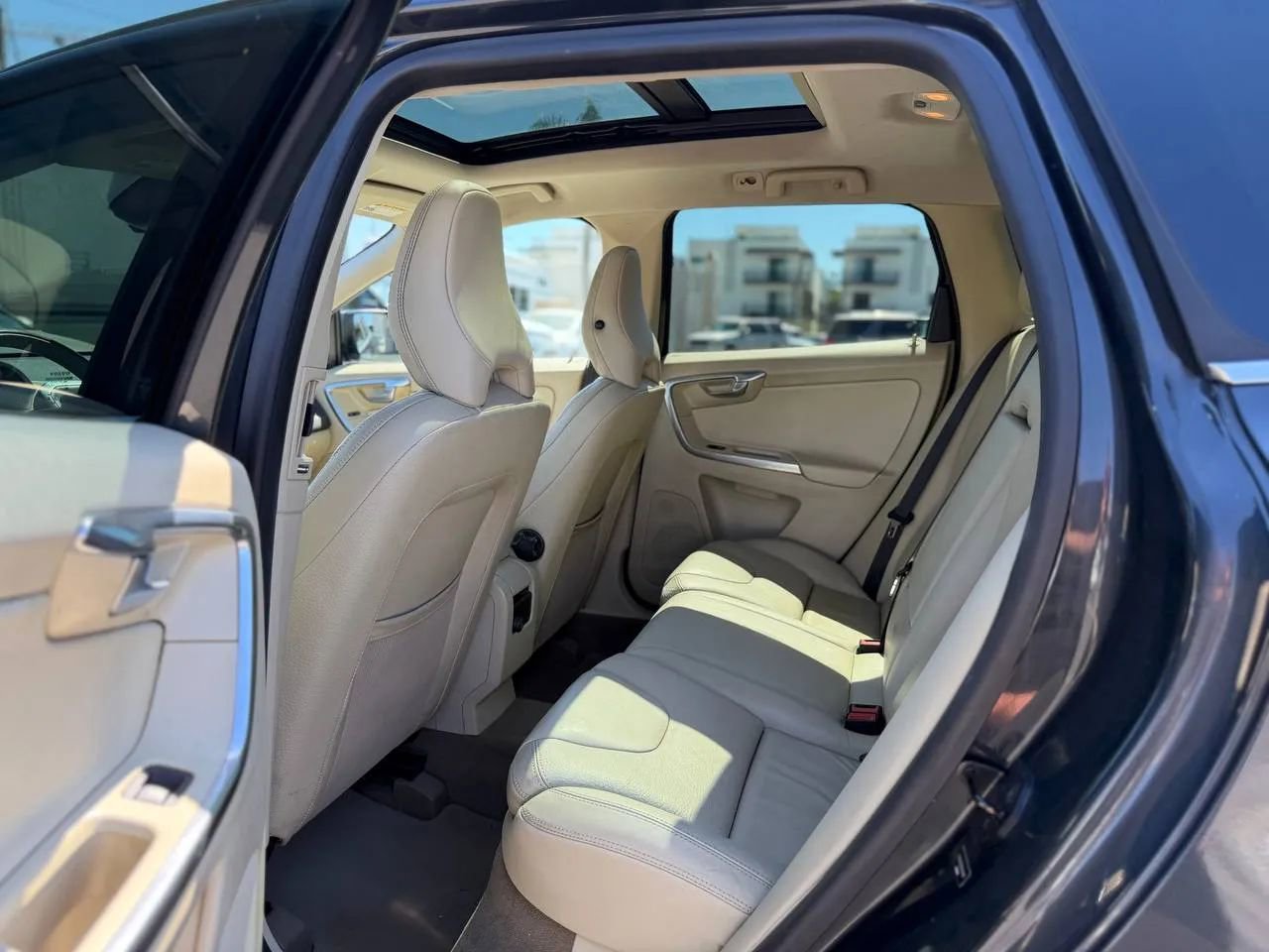 Used 2013 Volvo XC60 3.2 FWD image 26