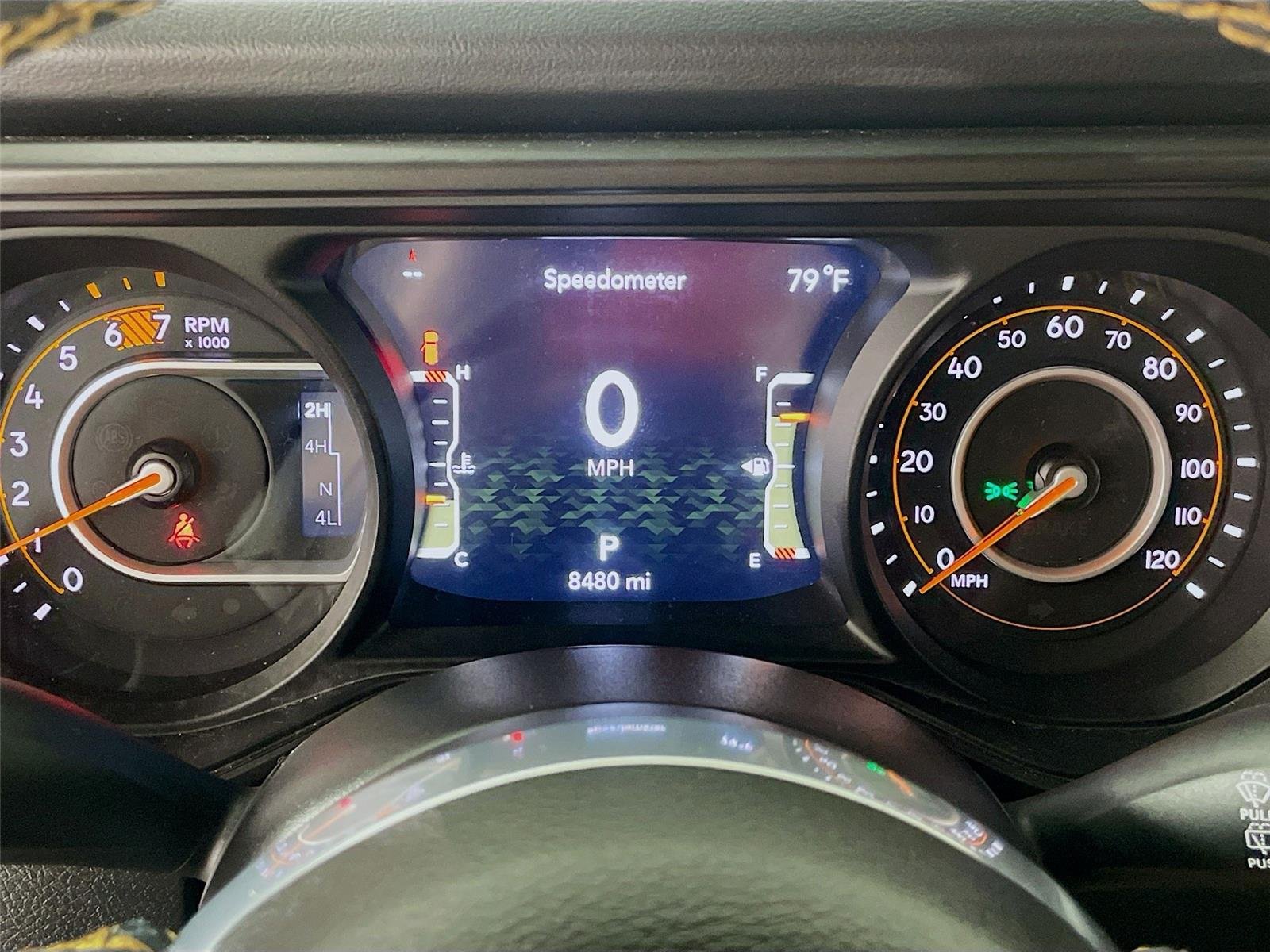 Used 2024 Jeep Wrangler Unlimited Sahara w/ Technology Group AWD/4WD image 16