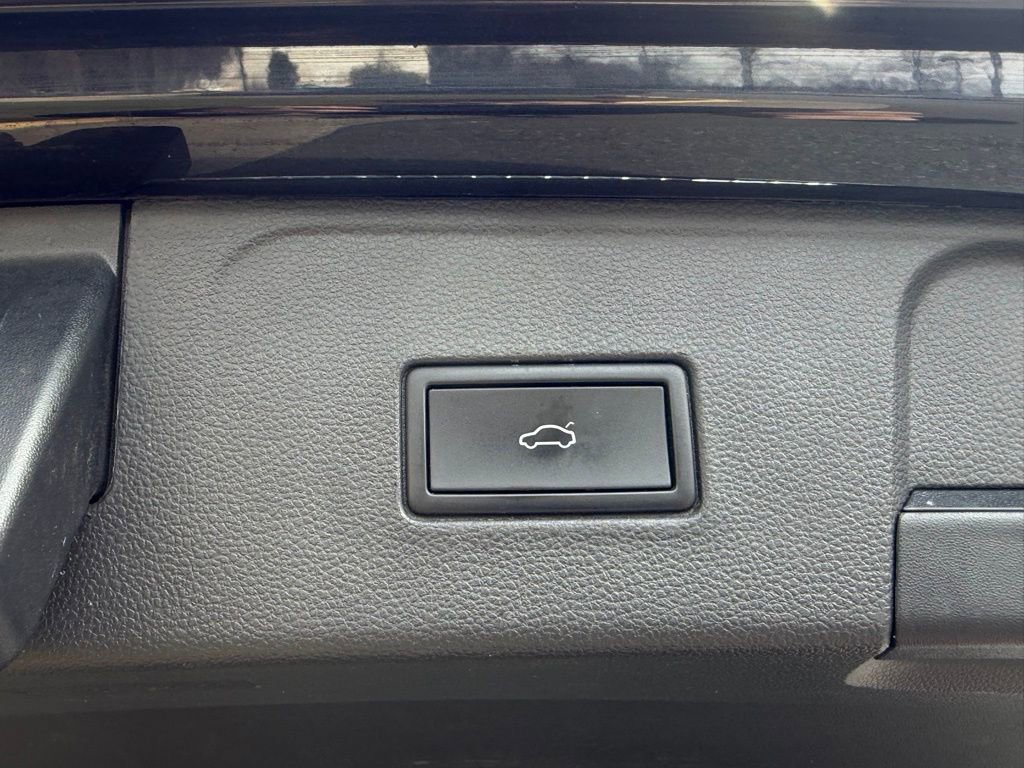 Used 2021 Volkswagen Atlas SEL image 33