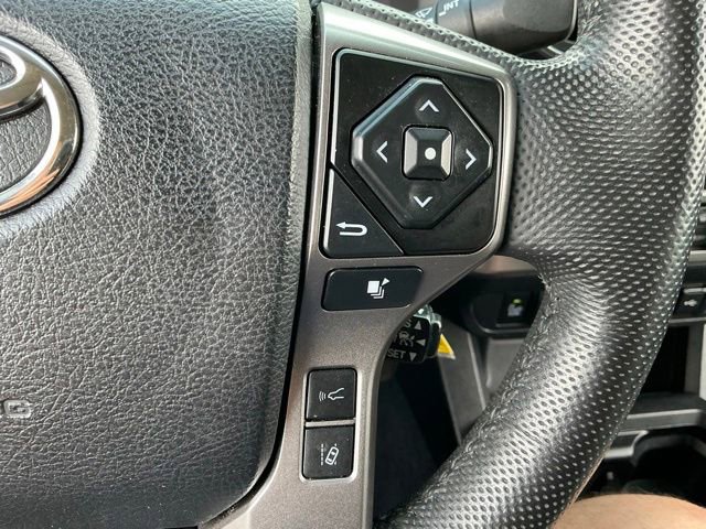 Used 2022 Toyota Tacoma SR5 w/ Technology Package AWD/4WD image 25