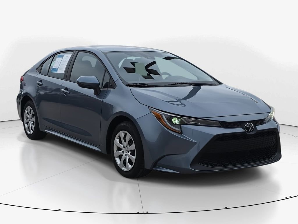 Used 2021 Toyota Corolla LE image 2