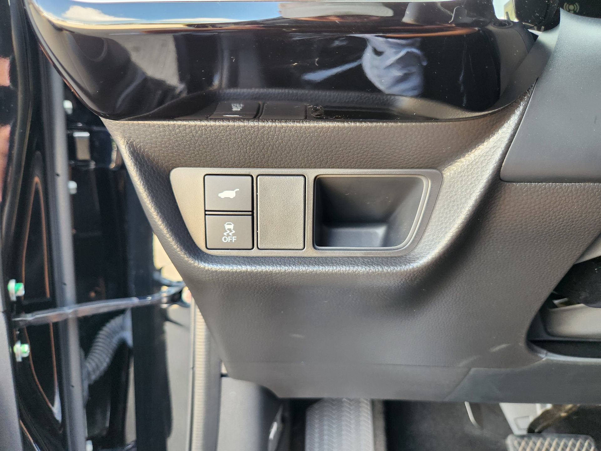 Used 2025 Acura ADX FWD image 22