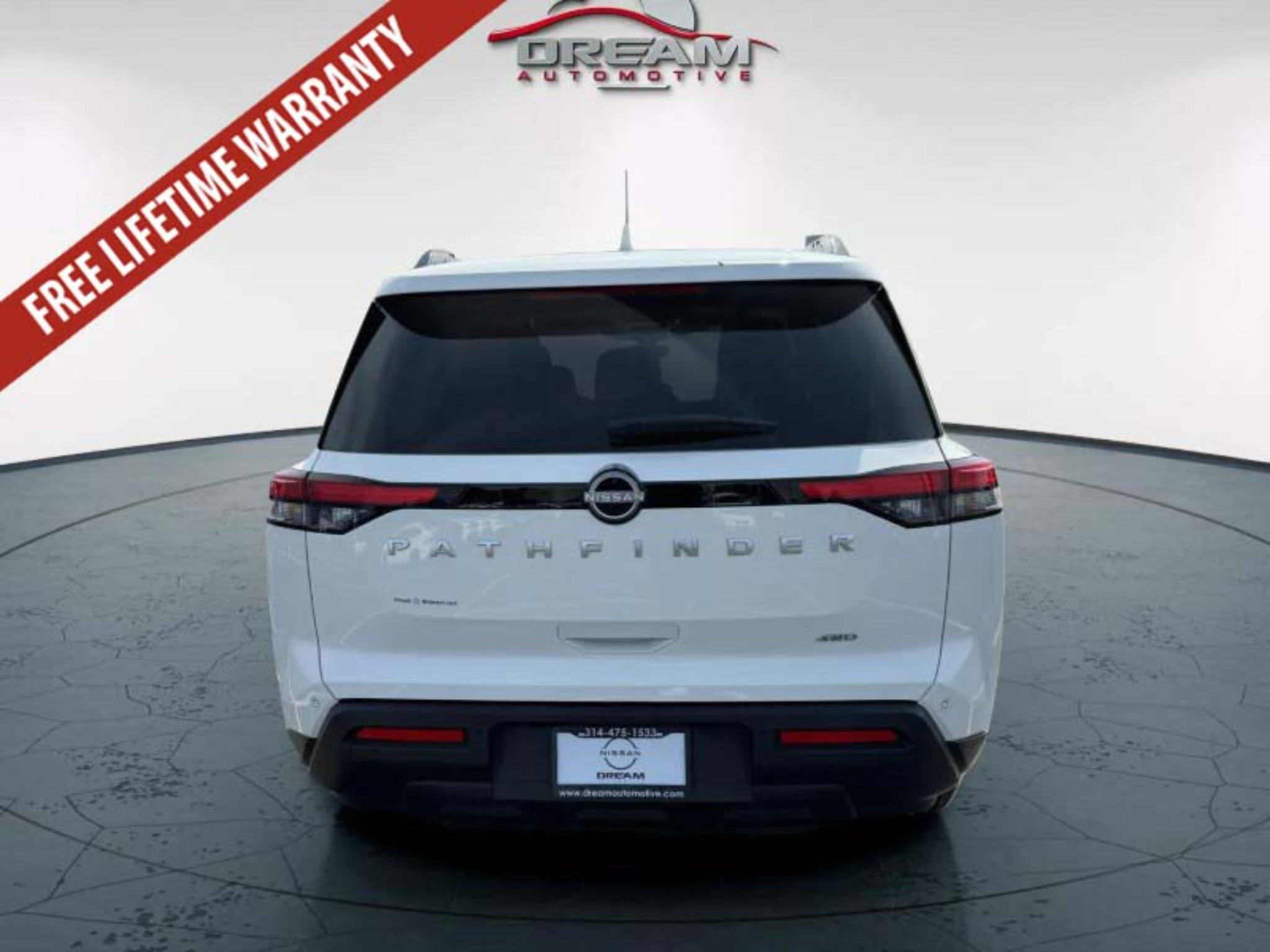 Used 2025 Nissan Pathfinder SV AWD/4WD image 11