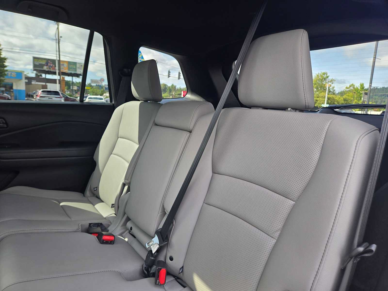 Used 2023 Honda Passport EX-L image 17