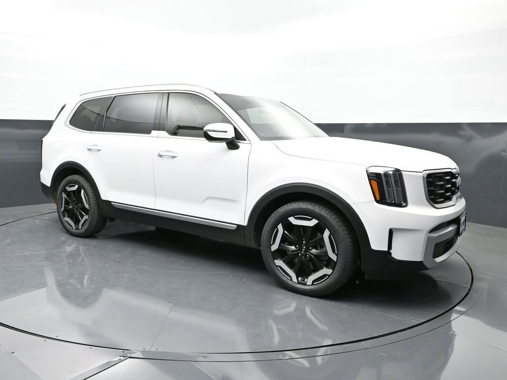 Used 2025 Kia Telluride S image 5
