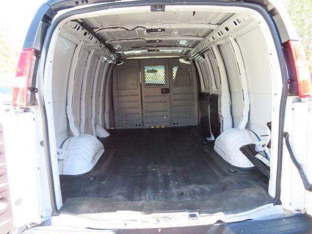 Used 2019 Chevrolet Express 2500 RWD image 12