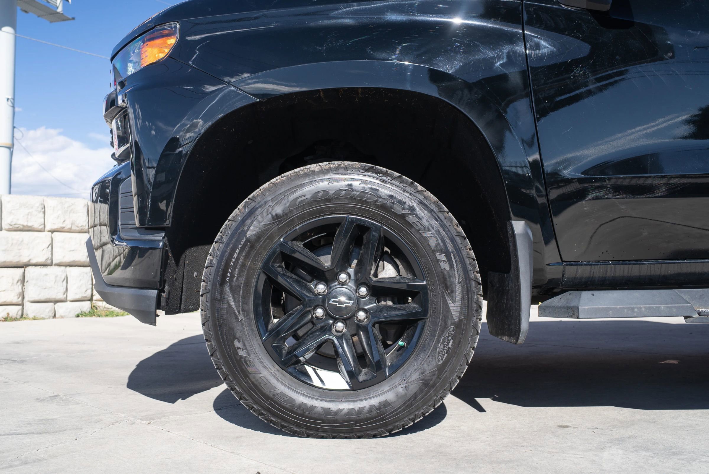 Used 2019 Chevrolet Silverado 1500 Custom Trail Boss image 4