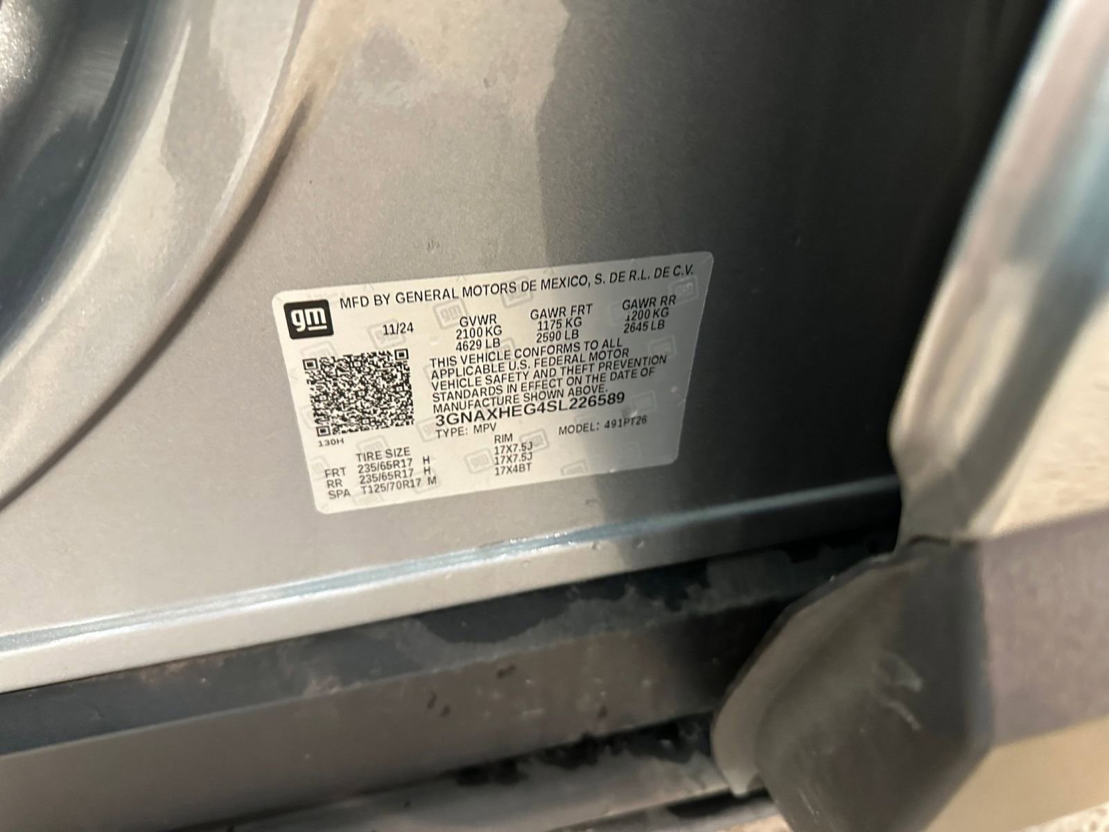 Used 2025 Chevrolet Equinox LT FWD image 29