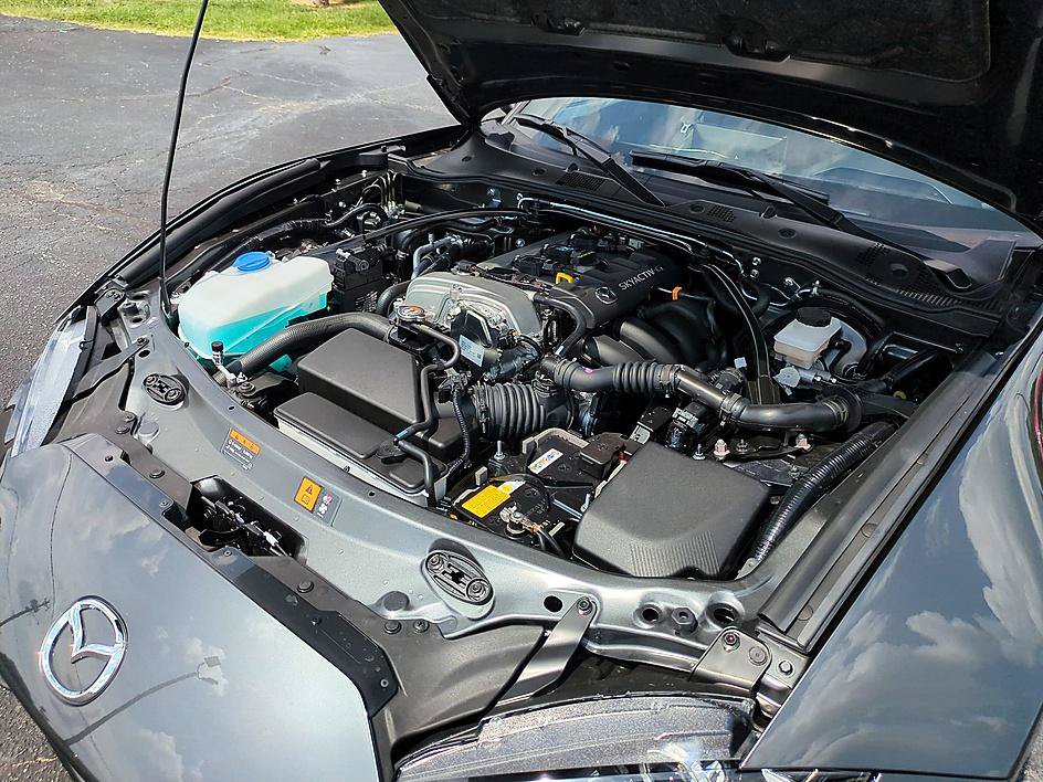 New 2026 MAZDA MX-5 Miata RF Grand Touring RWD image 34