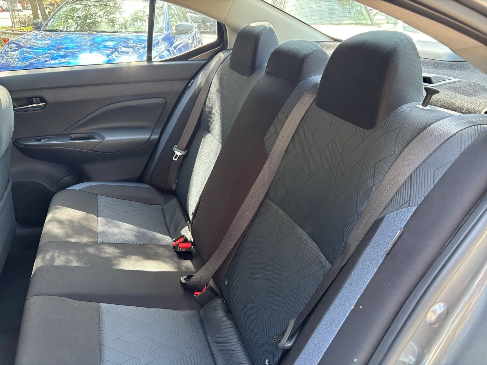 Used 2025 Nissan Versa SV FWD image 36