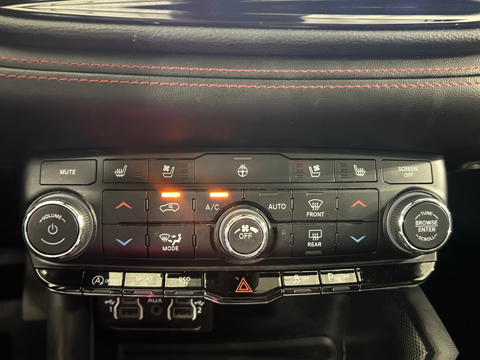 Used 2023 Dodge Durango GT AWD/4WD image 16