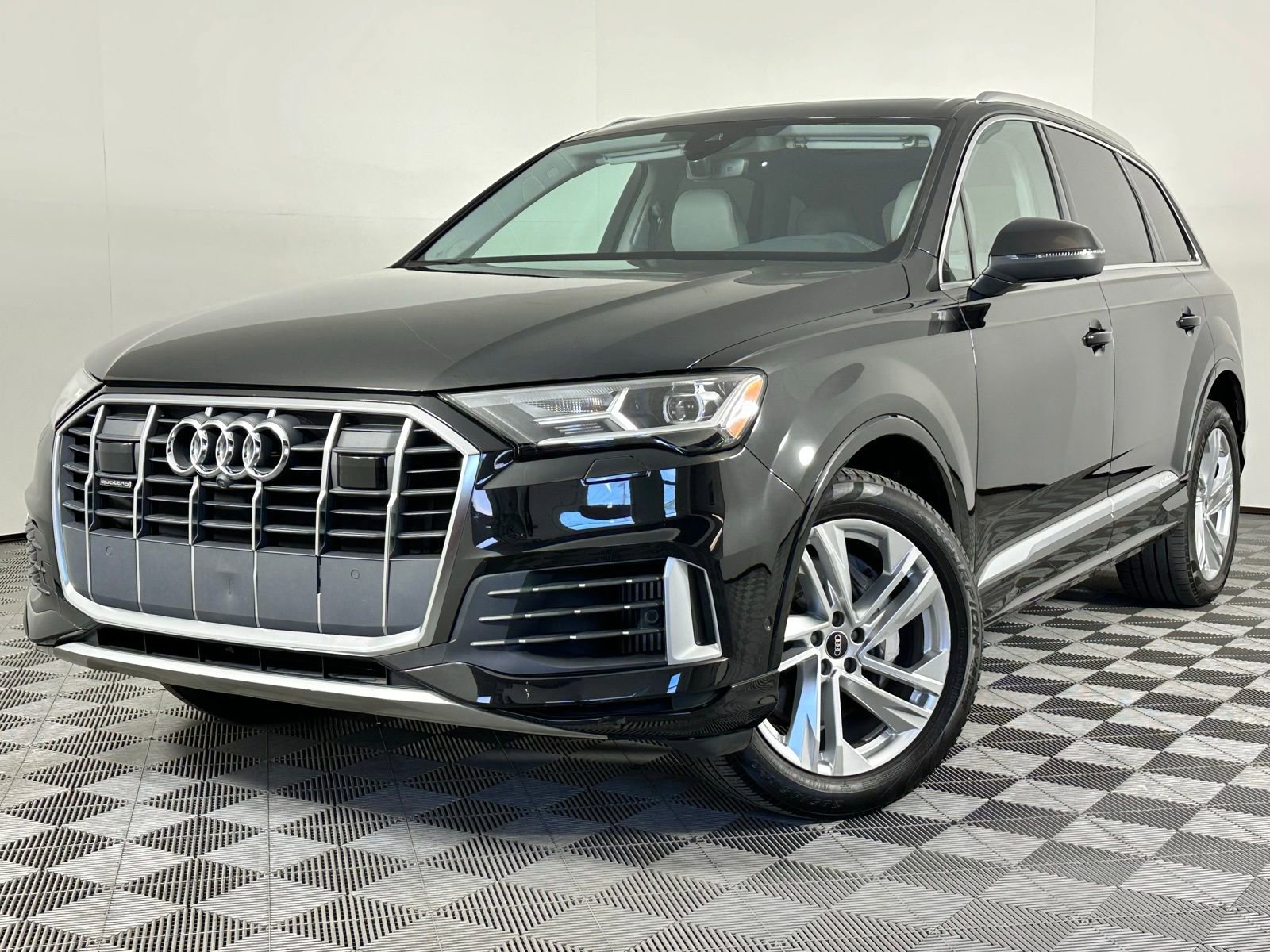 Used 2023 Audi Q7 3.0T Premium Plus image 42