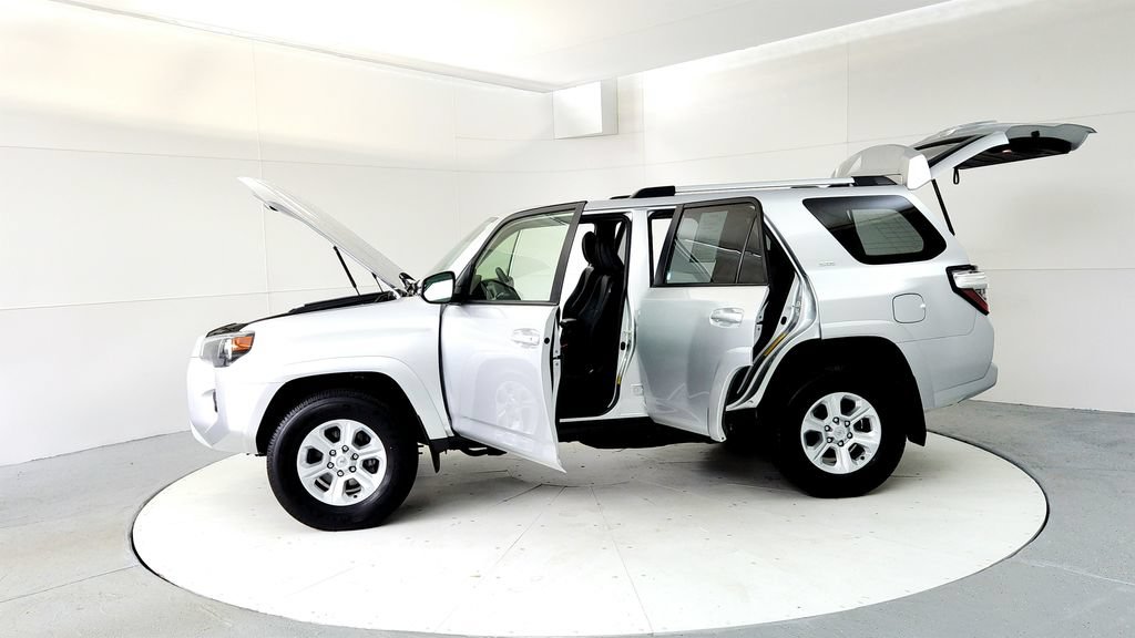 Certified 2023 Toyota 4Runner SR5 Premium w/ Moonroof Package AWD/4WD image 10