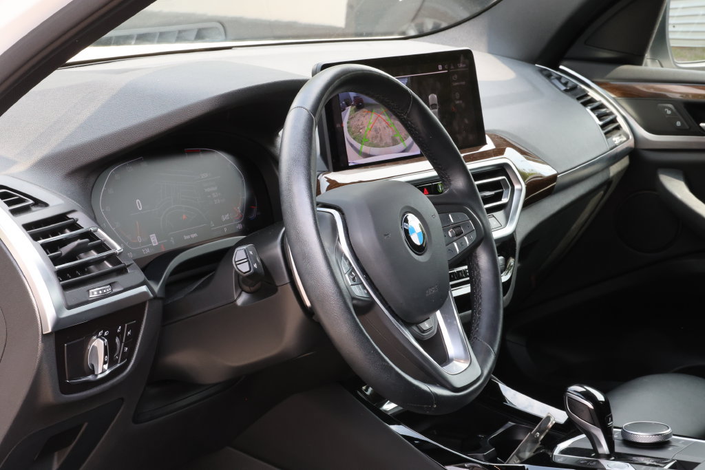 Used 2022 BMW X3 xDrive30i w/ Convenience Package AWD/4WD image 6