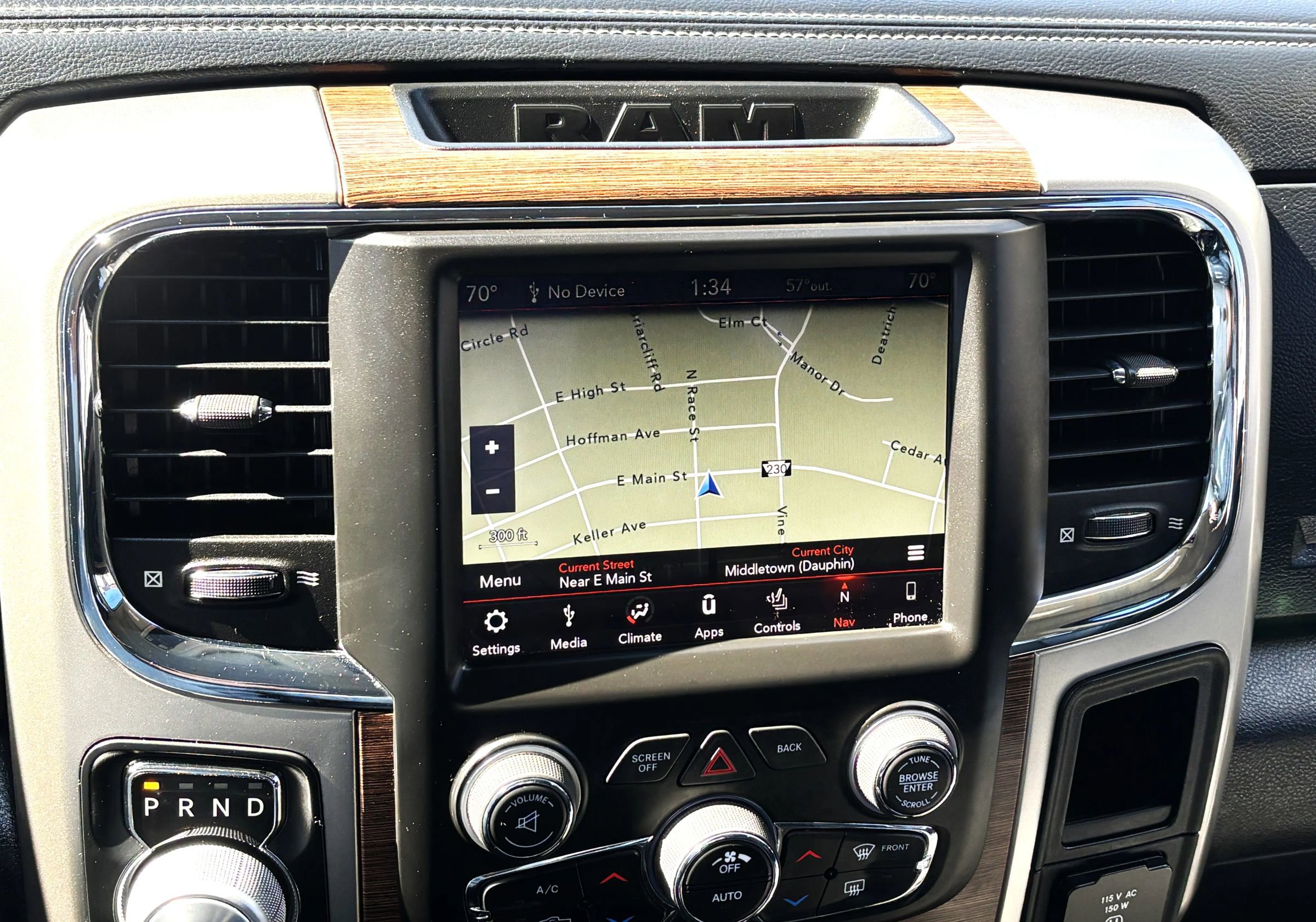 Used 2018 RAM 1500 Laramie w/ Convenience Group image 22