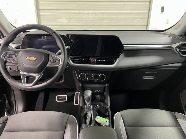 Used 2024 Chevrolet TrailBlazer LT w/ Convenience Package image 13