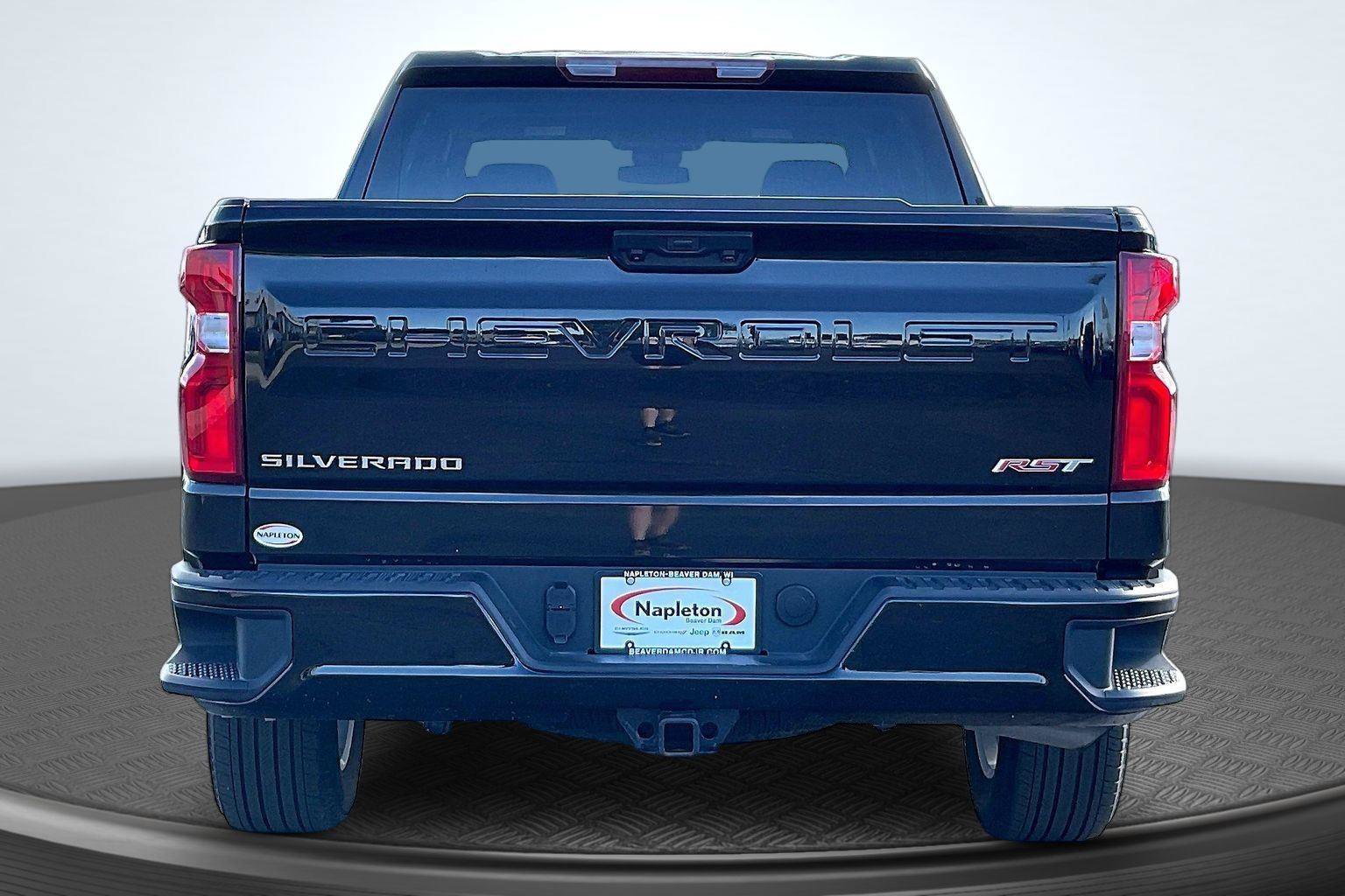 Used 2026 Chevrolet Silverado 1500 RST AWD/4WD image 4