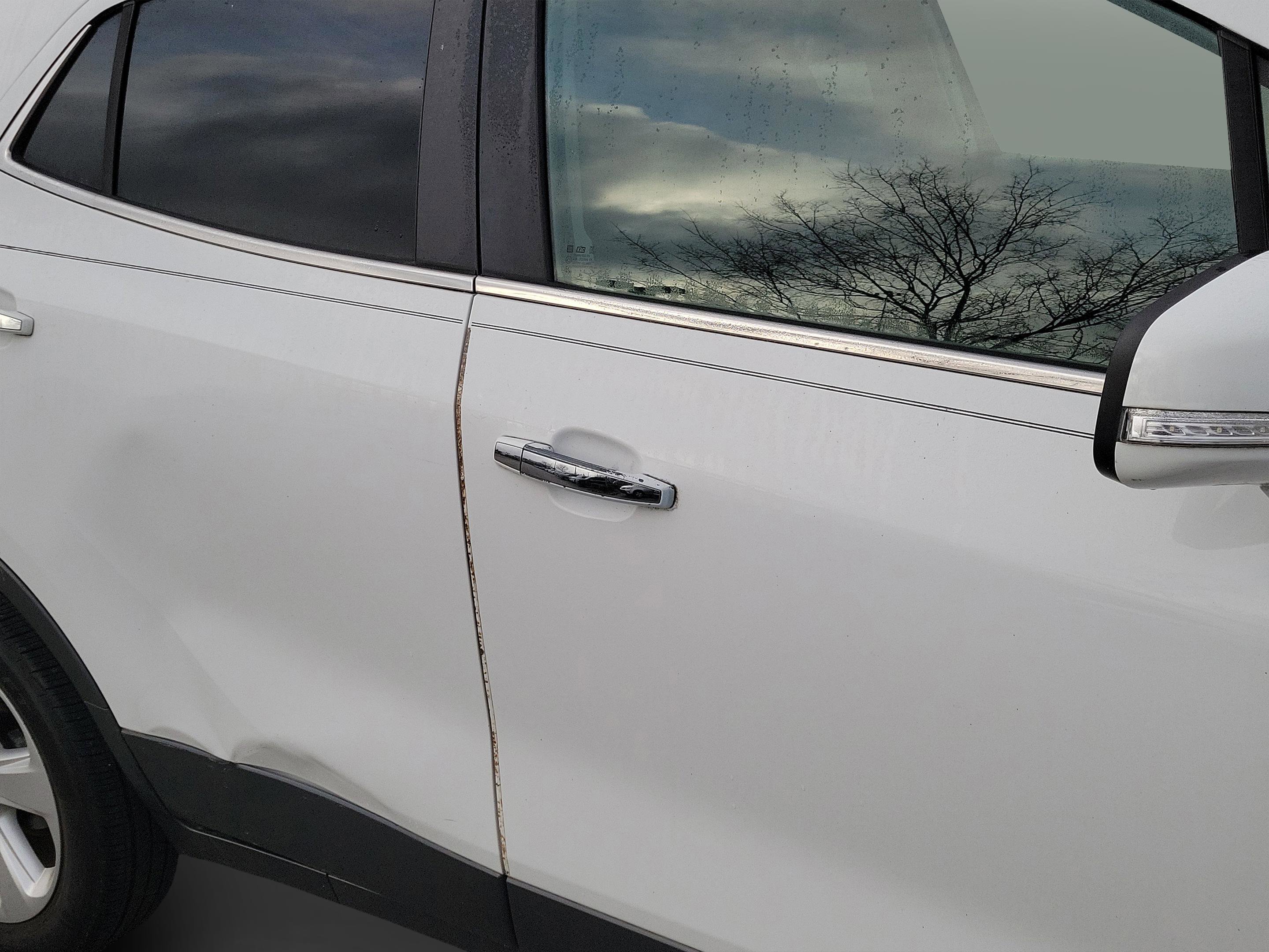 Used 2016 Buick Encore FWD image 18