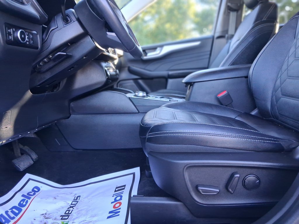 Used 2023 Ford Escape SE w/ PHEV Premium Package FWD image 21