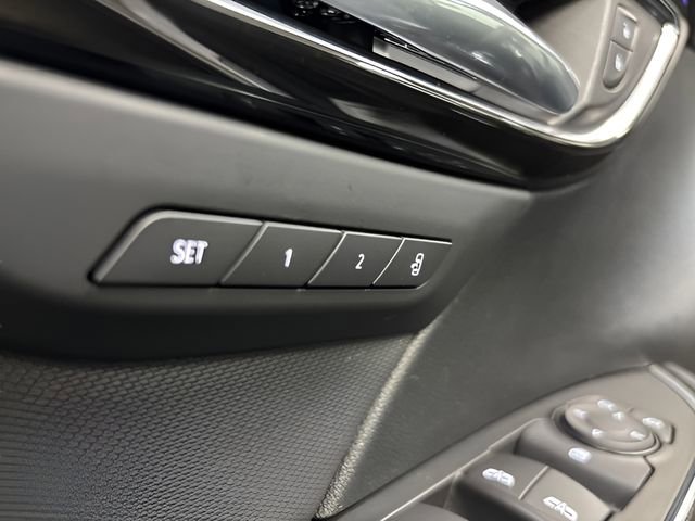 Used 2025 Buick Envision Preferred image 35