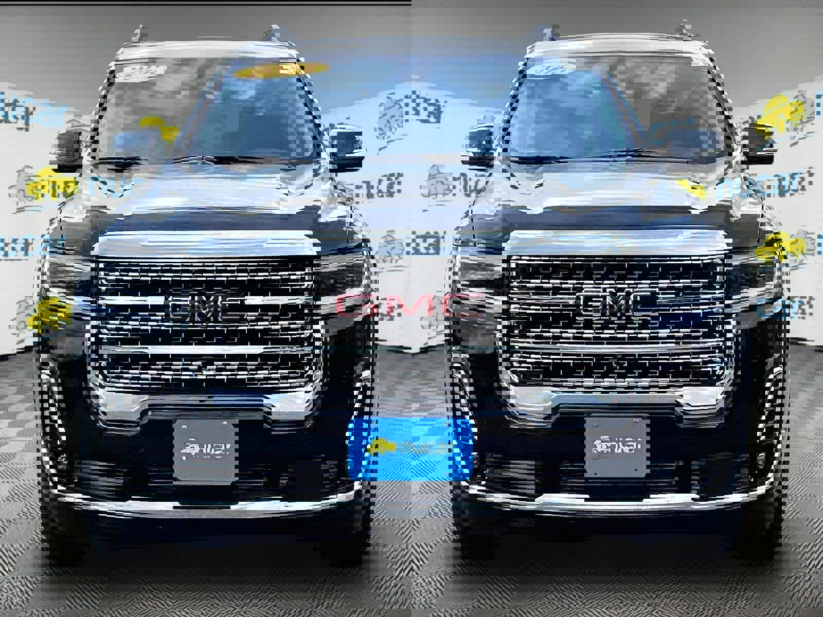 Used 2023 GMC Acadia Denali w/ Denali Ultimate Package AWD/4WD image 2