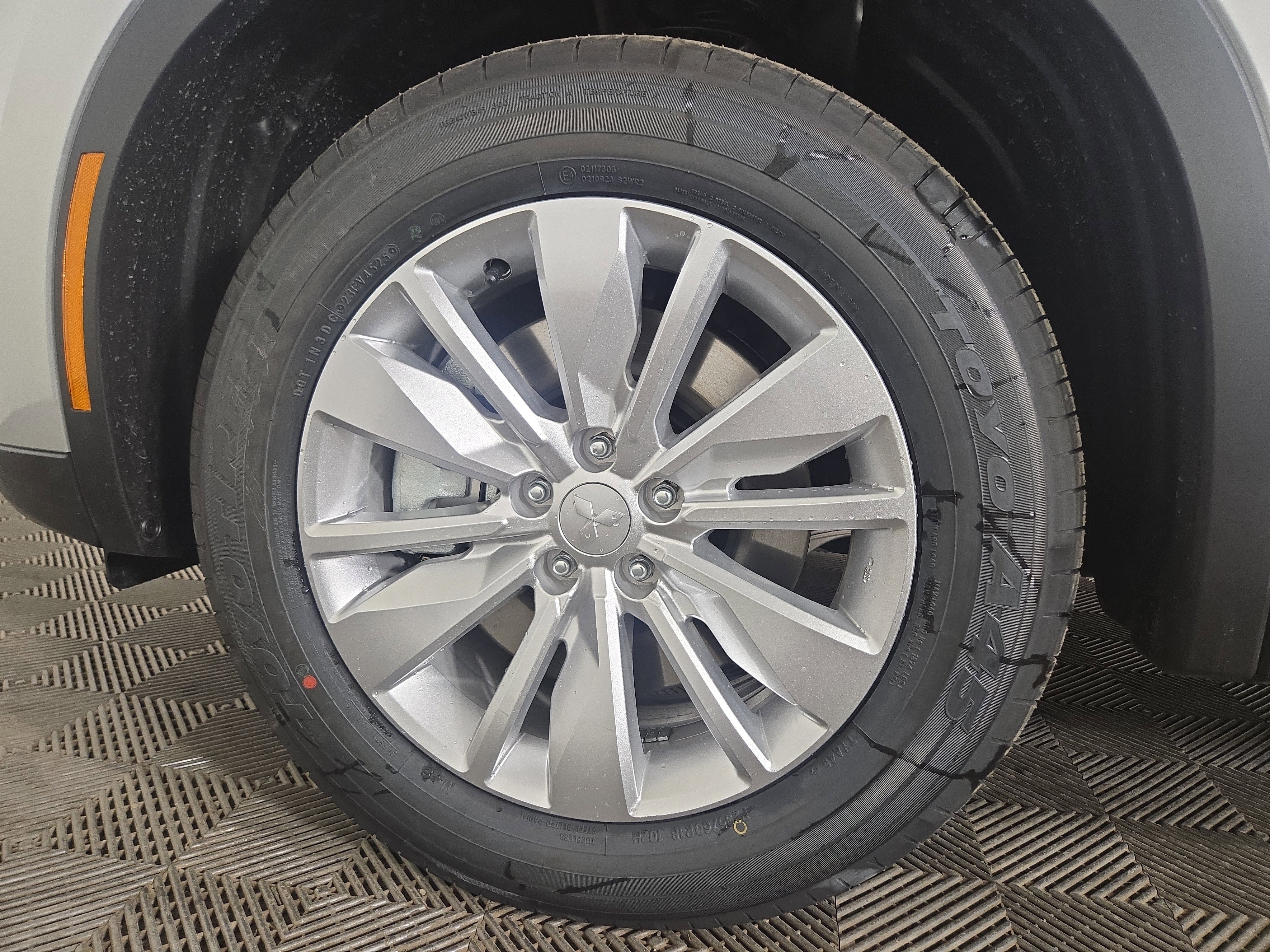 New 2026 Mitsubishi Outlander ES FWD image 30
