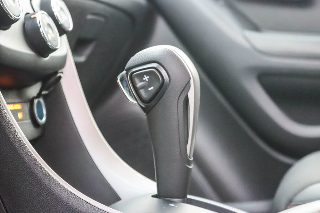 Used 2022 Chevrolet Trax LT w/ LT Convenience Package image 41