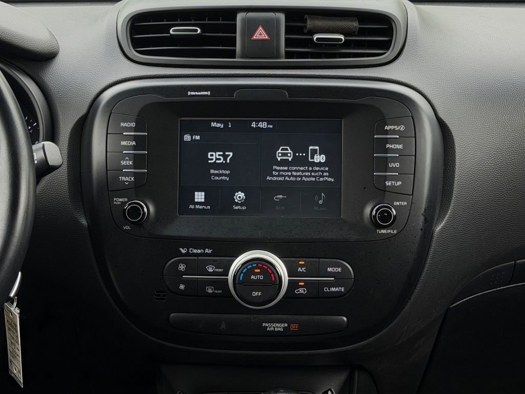 Used 2019 Kia Soul + FWD image 17