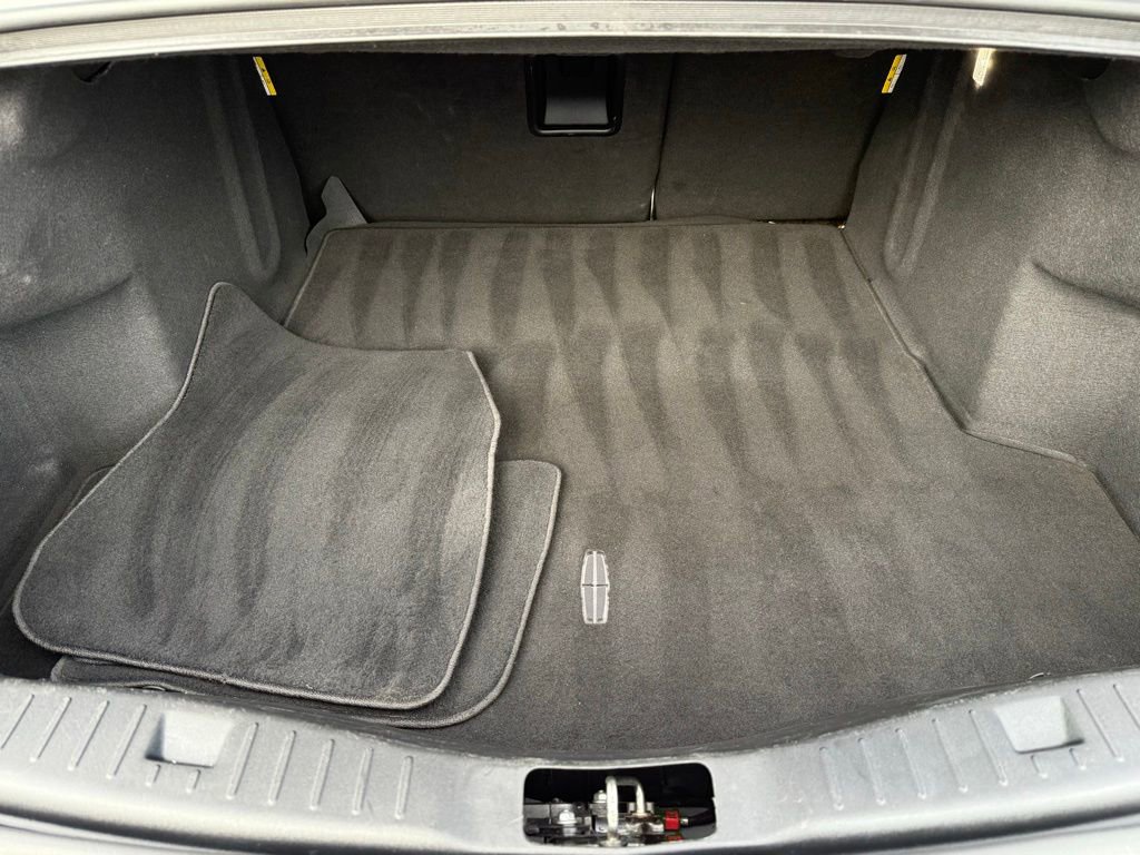 Used 2019 Lincoln MKZ Reserve image 17