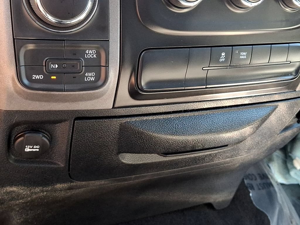 Used 2016 RAM 1500 Express AWD/4WD image 23