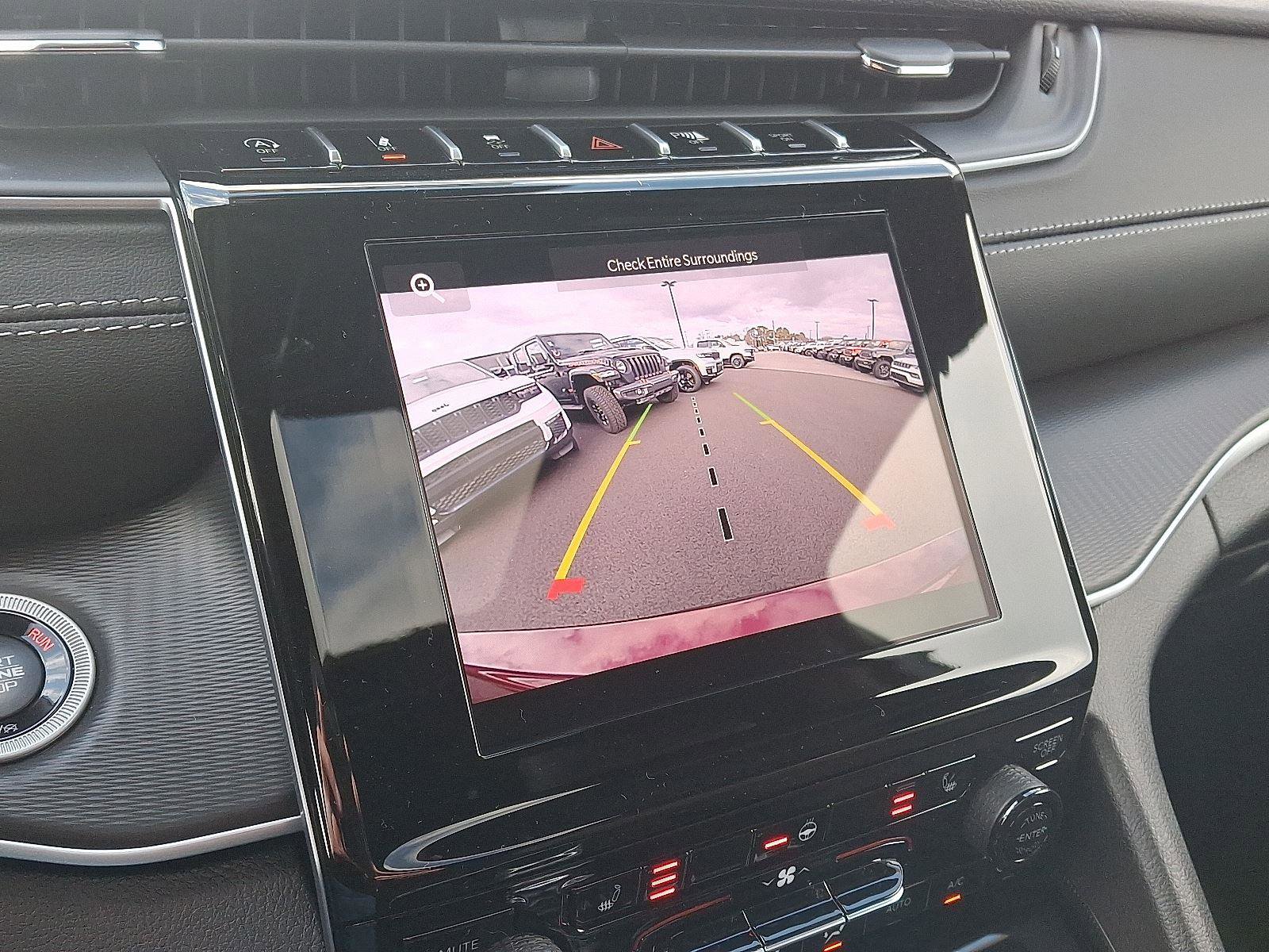 New 2025 Jeep Grand Cherokee L Altitude image 14