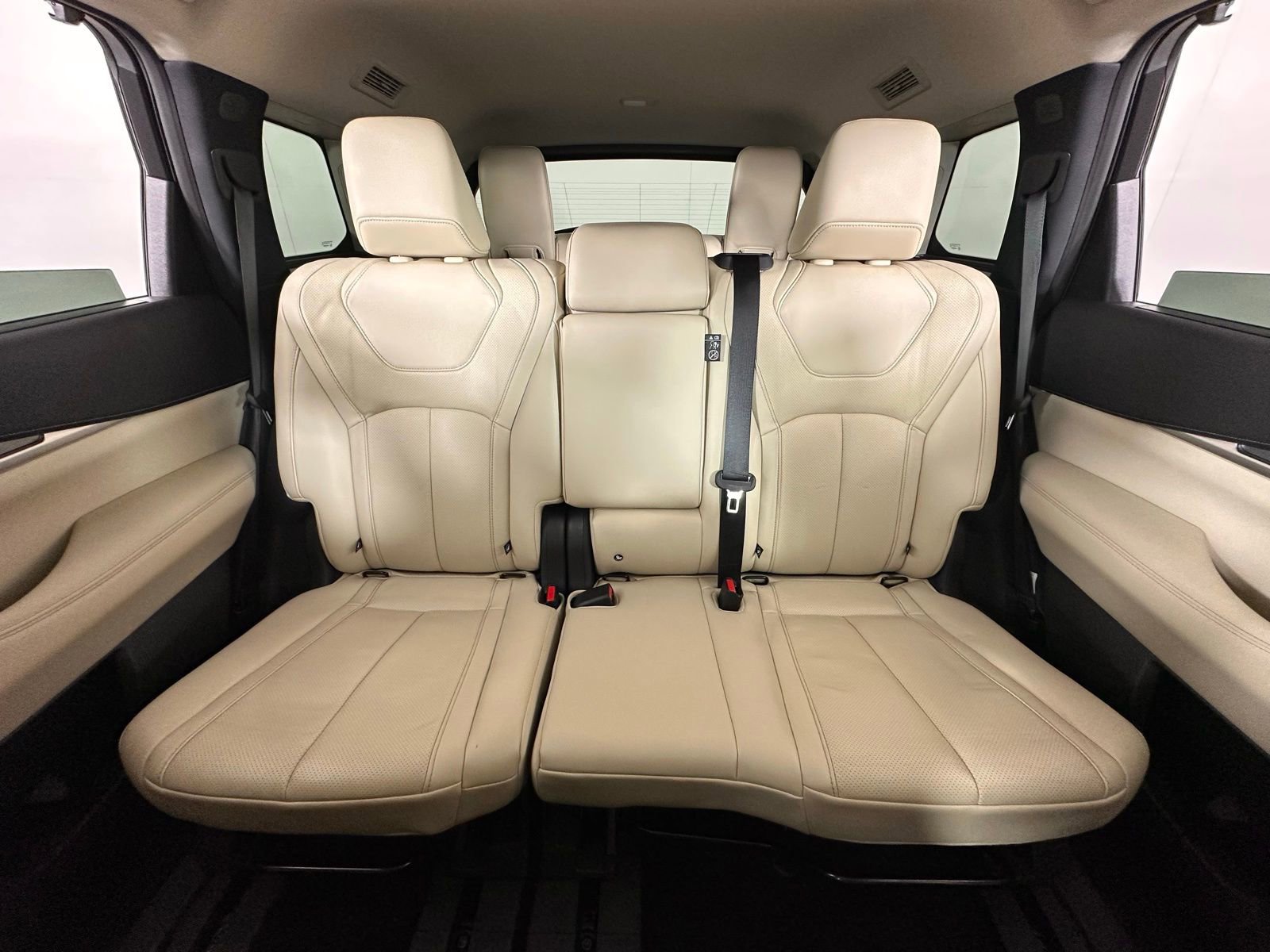 Used 2023 INFINITI QX60 Luxe w/ Cargo Package image 4