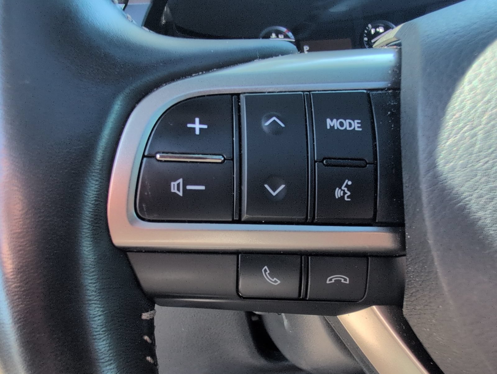 Certified 2021 Lexus GX 460 Luxury w/ Sport Design Package AWD/4WD image 15