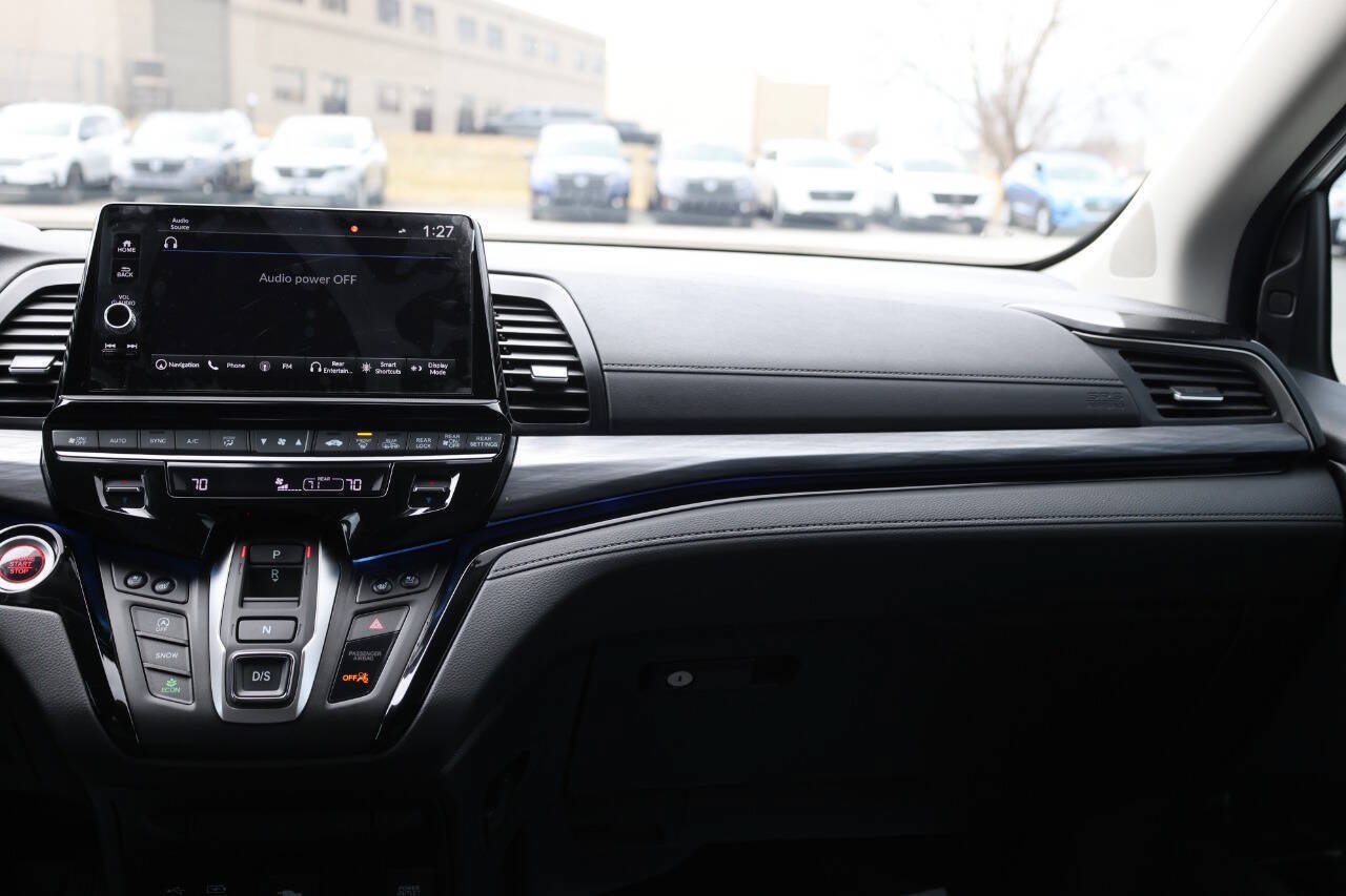Used 2025 Honda Odyssey Elite image 25