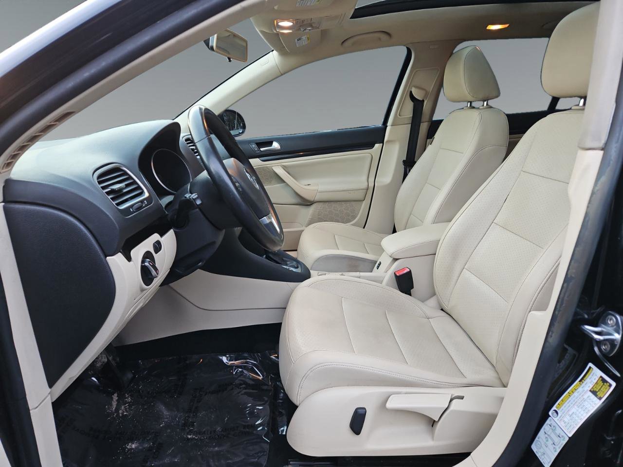 Used 2014 Volkswagen Jetta TDI image 9