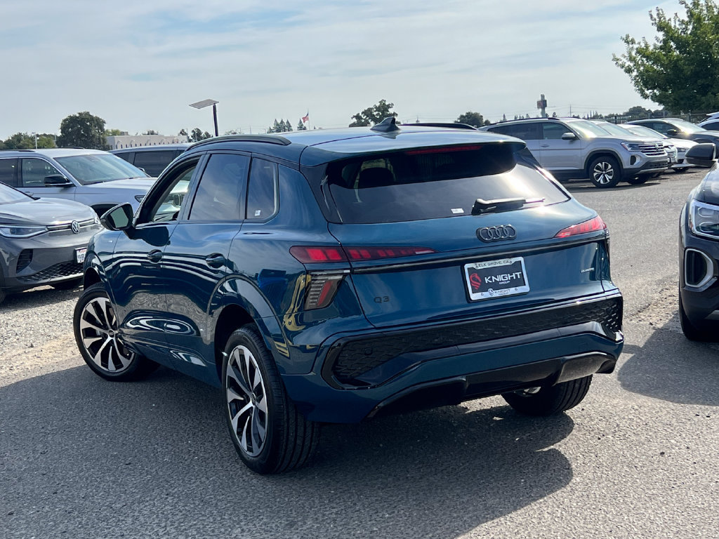 New 2026 Audi Q3 quattro 2.0T AWD/4WD image 10