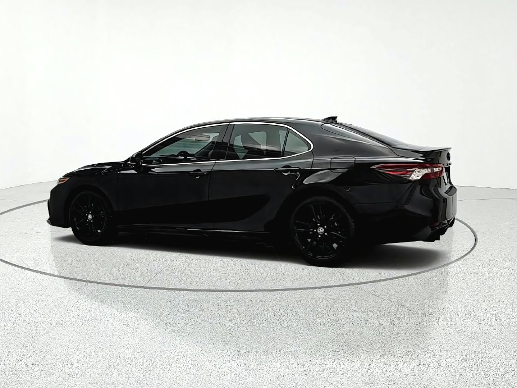 Used 2021 Toyota Camry XSE FWD image 5