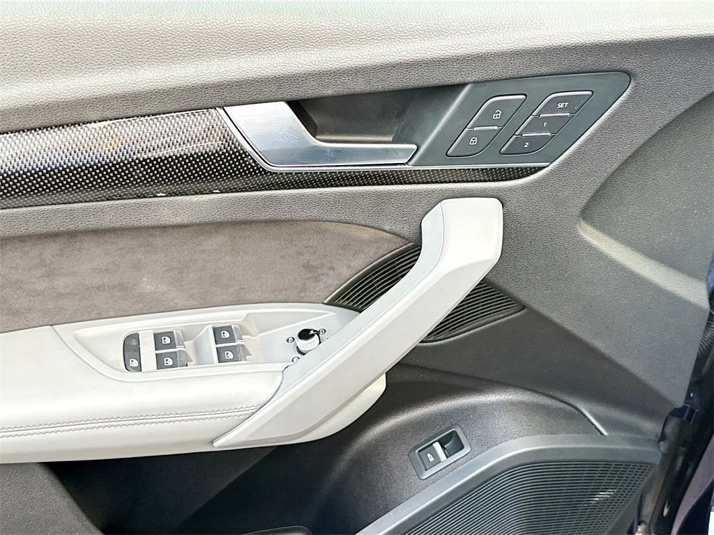 Used 2018 Audi SQ5 Premium Plus image 19