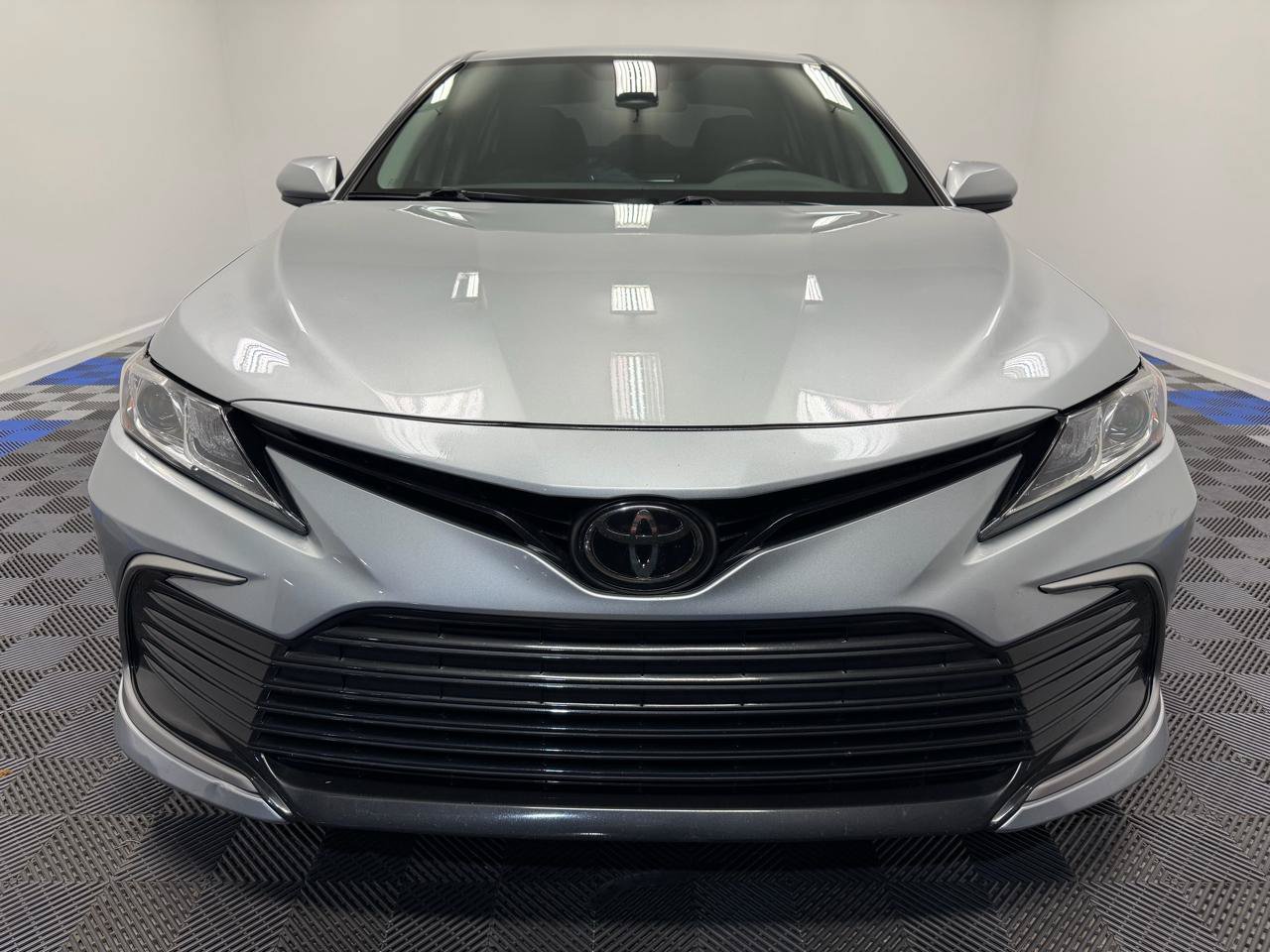 Used 2023 Toyota Camry LE FWD image 2