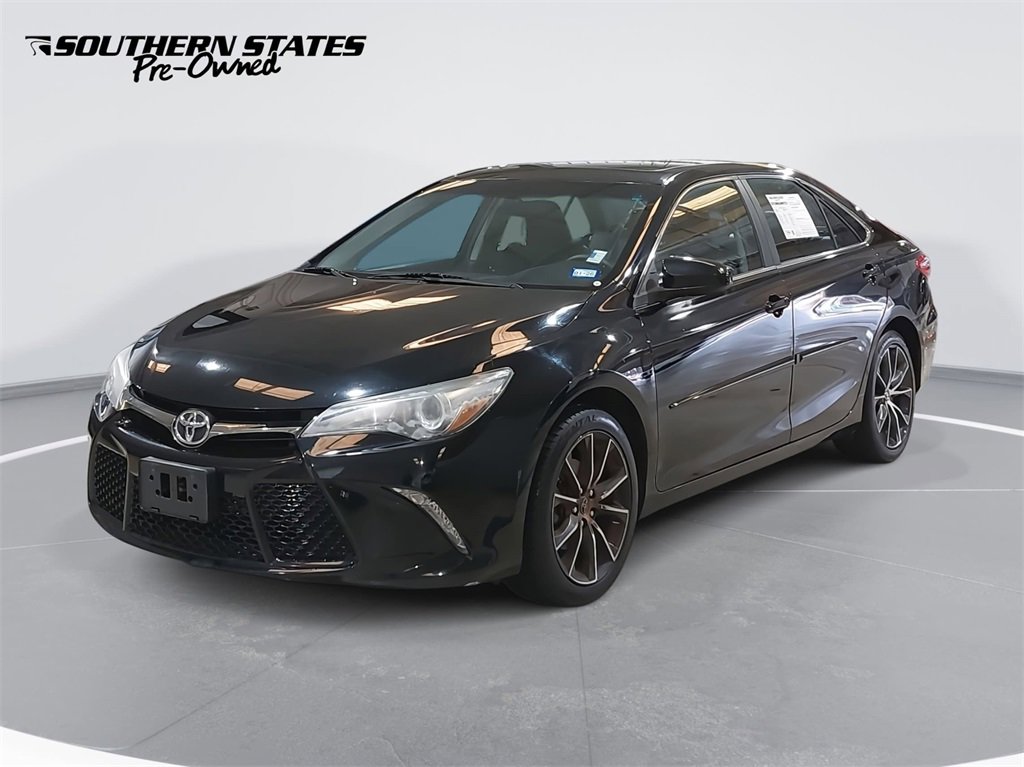Used 2015 Toyota Camry XSE w/ Moonroof Package image 1